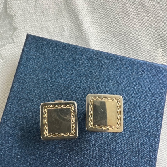 Vintage Binder Cufflinks - Picture 4 of 9